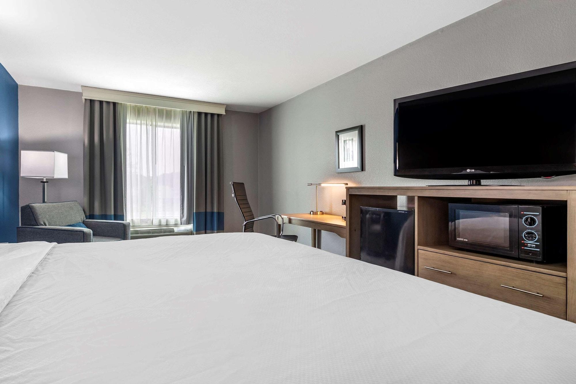Comfort Inn & Suites Mansfield Extérieur photo