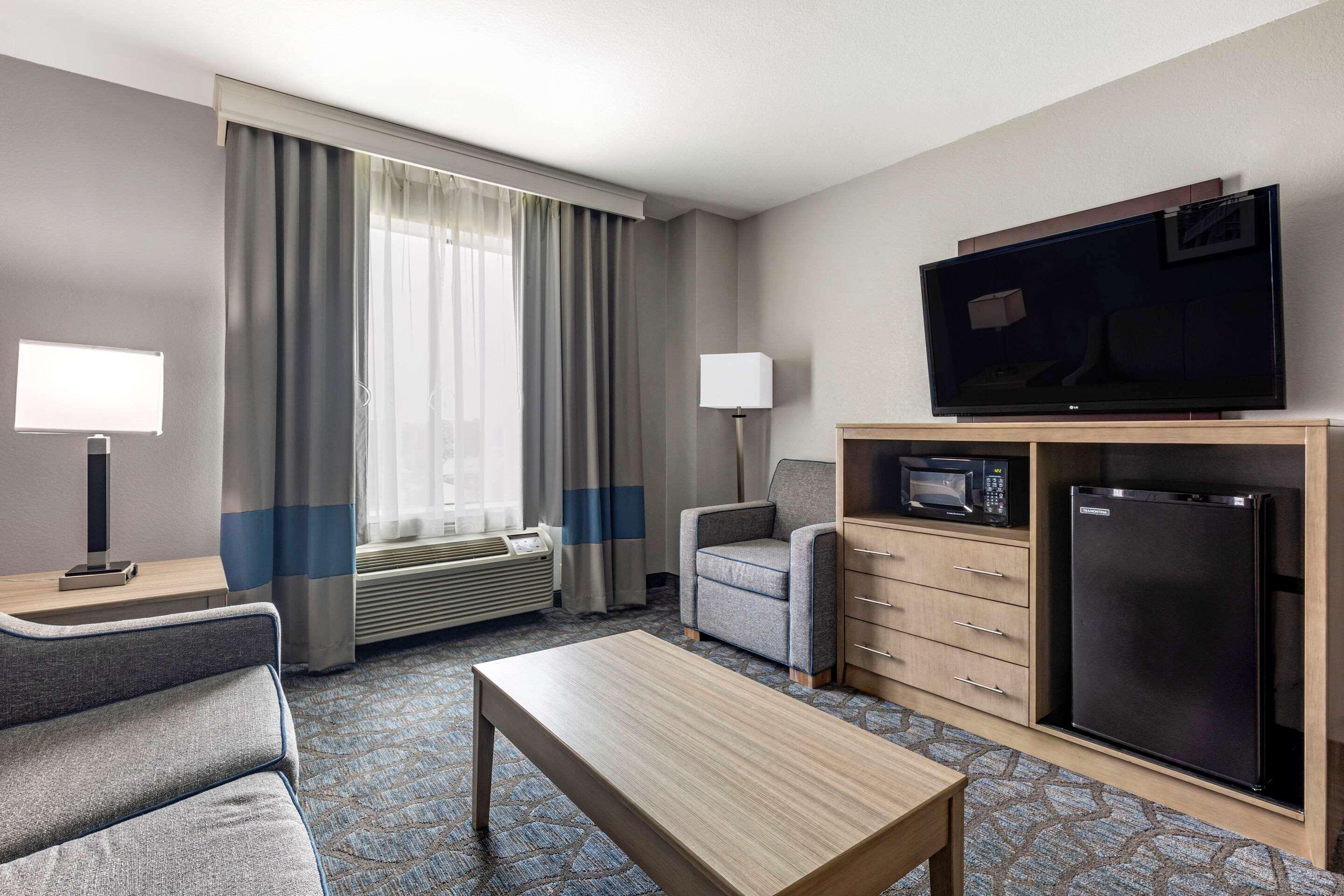 Comfort Inn & Suites Mansfield Extérieur photo