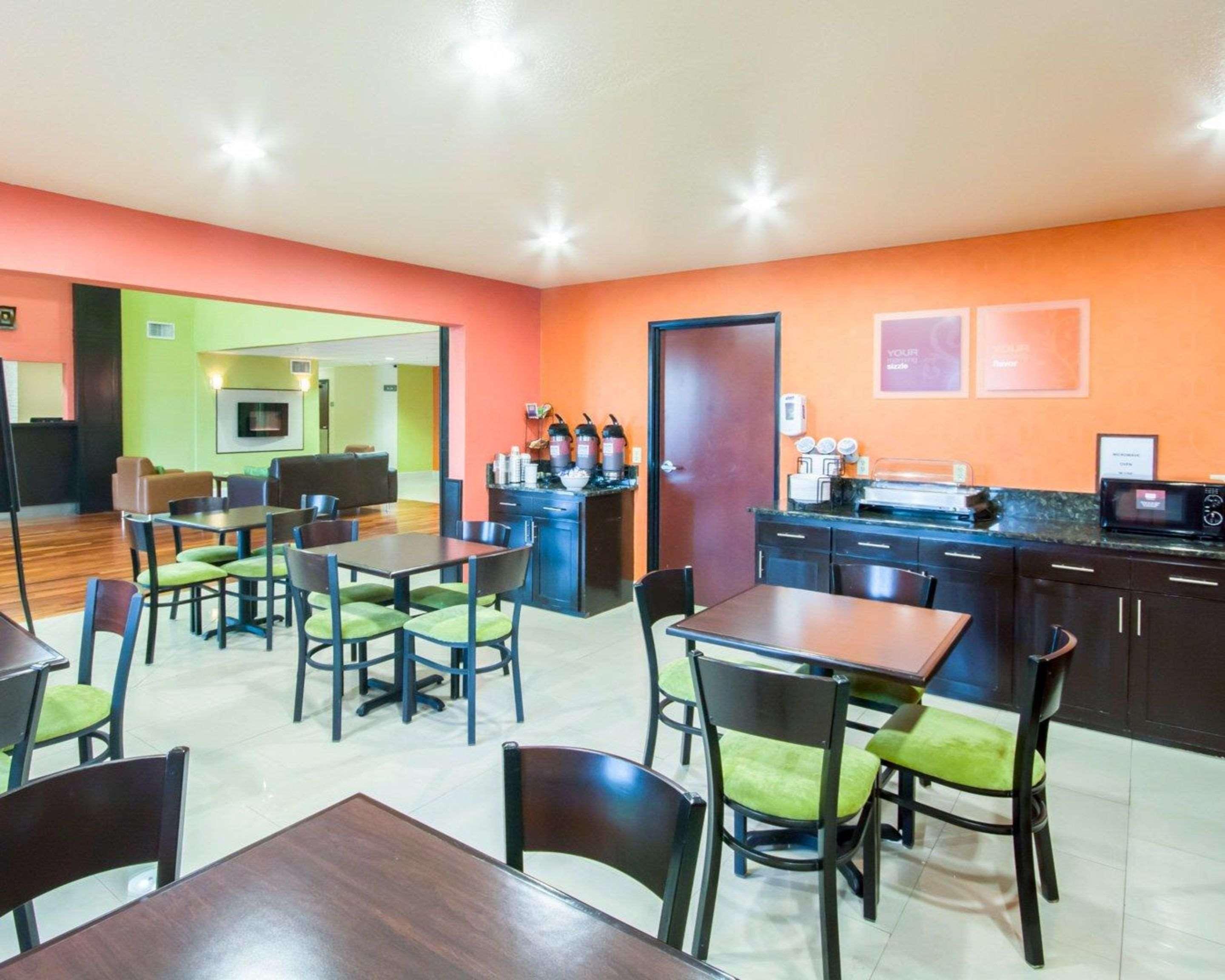 Comfort Inn & Suites Mansfield Extérieur photo