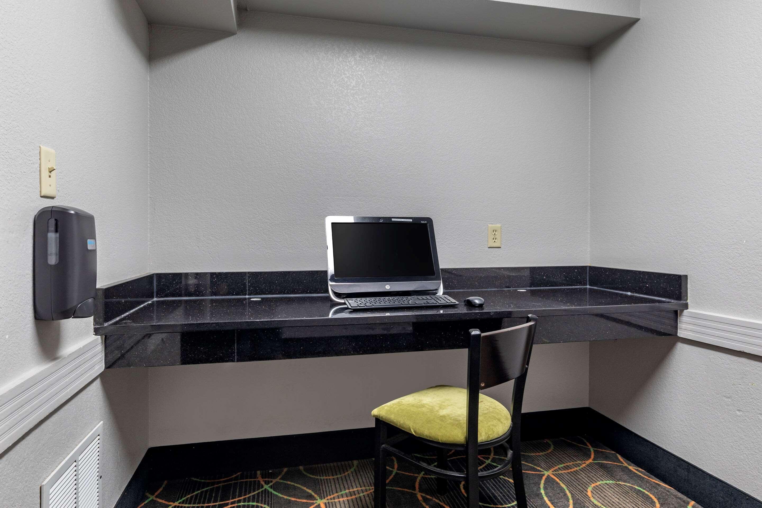 Comfort Inn & Suites Mansfield Extérieur photo