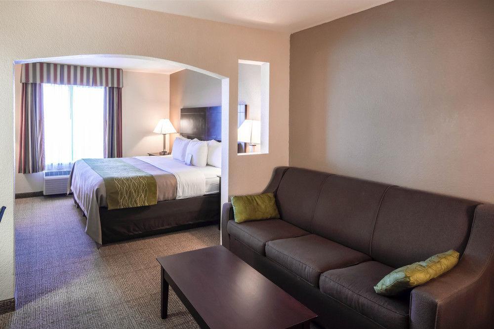 Comfort Inn & Suites Mansfield Extérieur photo