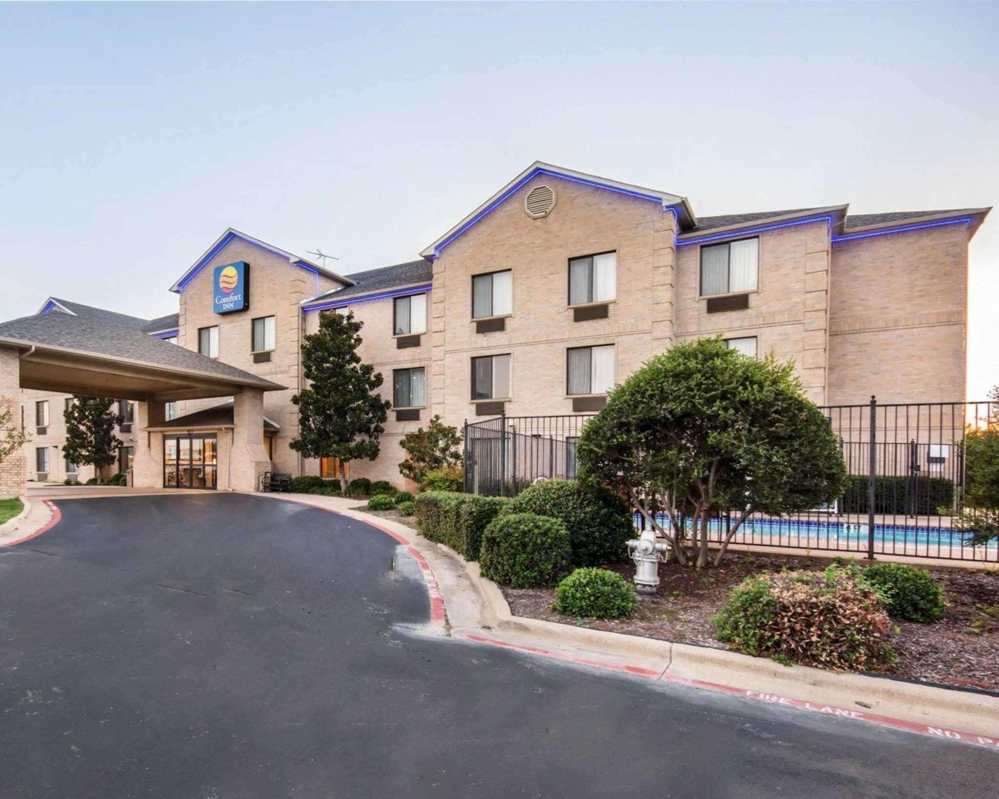 Comfort Inn & Suites Mansfield Extérieur photo