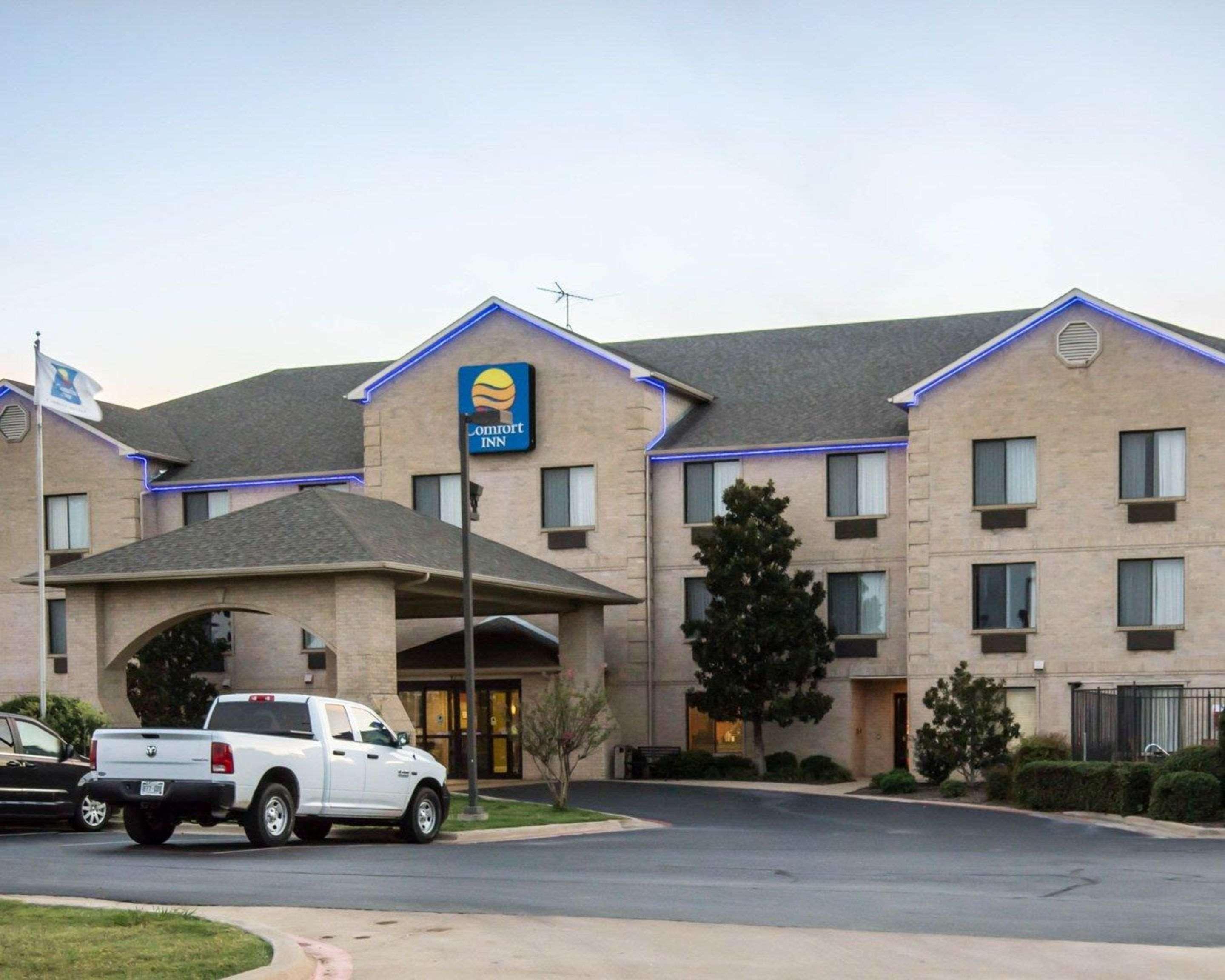 Comfort Inn & Suites Mansfield Extérieur photo